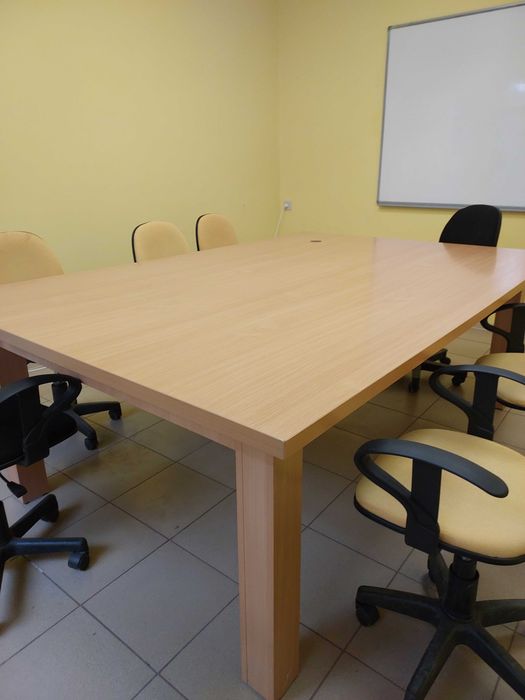 Конферентна маса 220х150, много стабилна