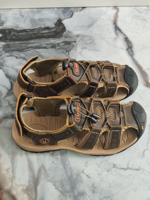 Мужской кожаный обувь