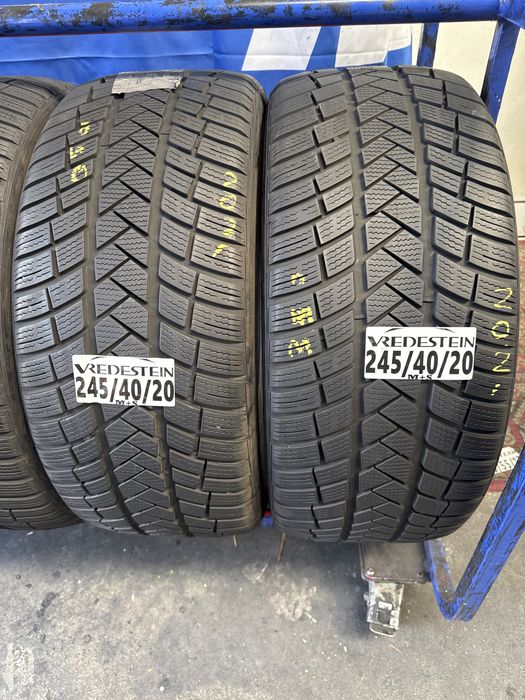 245/40/20 Vredestein M+S