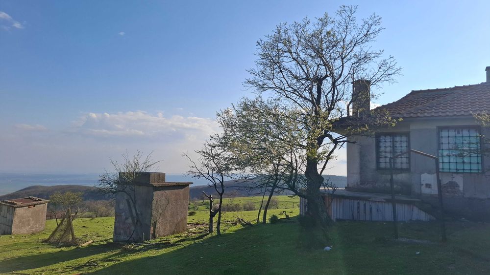 Къща в с.Кошарица, м-ст Плазовец