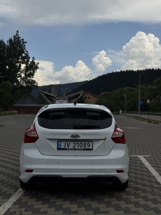 FORD Focus 2015 — imagine 3