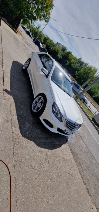 Se vinde Mercedes E Class 220 W212, ultimul model fabricat anul 2016