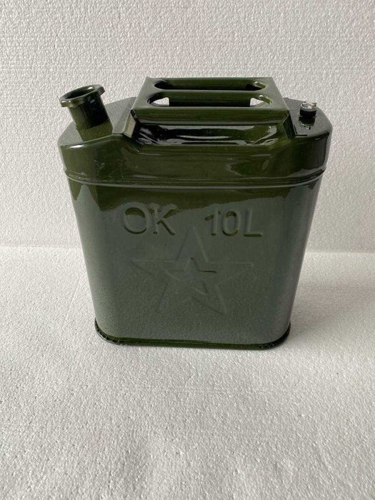 Канистра металлическая для жидкостей 10, 15, 20, 25л