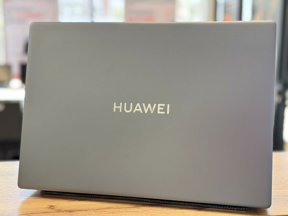 Huawei MateBook D16