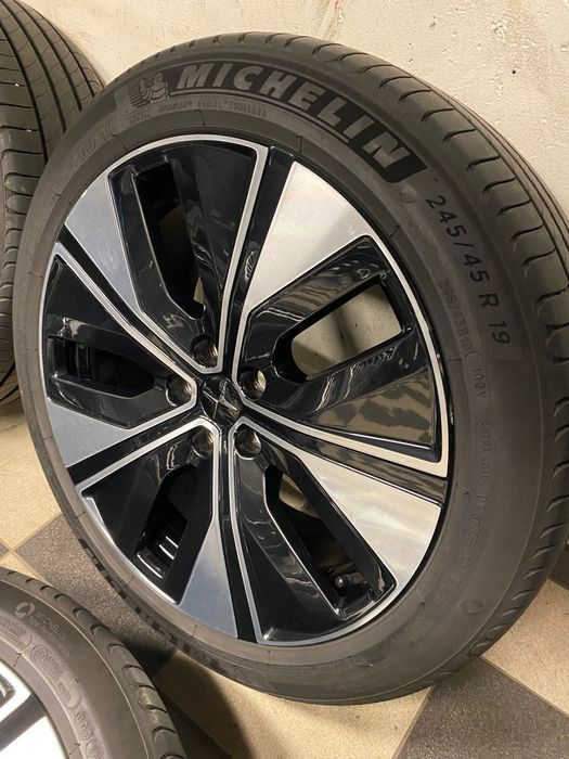 Roti de vara Volvo/Polestar Michelin 245/45/19