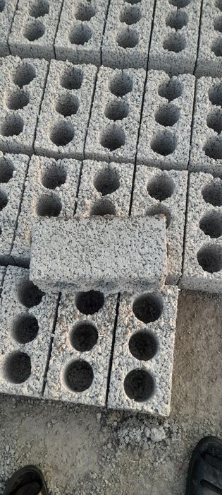 Шлакаблок бор сифат ало 1600 сум