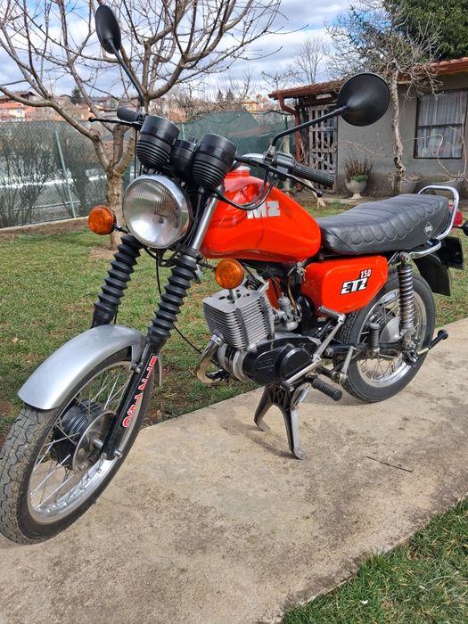 Продавам MZ150със документи