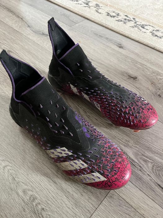 Бутсы Adidas predator.