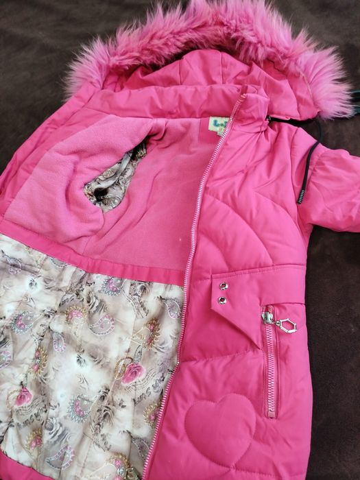 Зимняя куртка на девочку