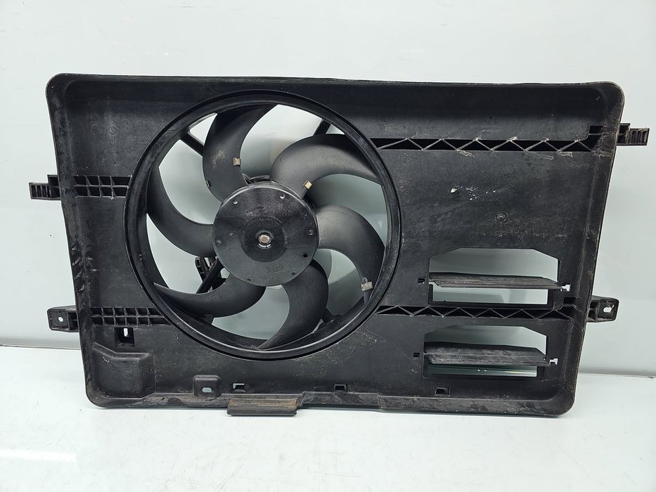 Electroventilator MITSUBISHI Colt [Fabr 2002-2013] 1350A071 1.3 Benz 1