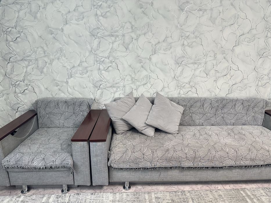 Продается диван и кресло