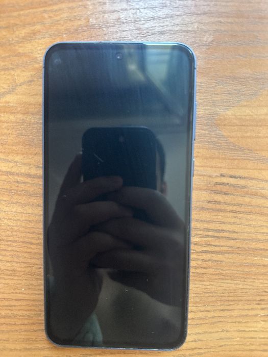 Samsung Galaxy A55 5G.  128/8 Holati ideal