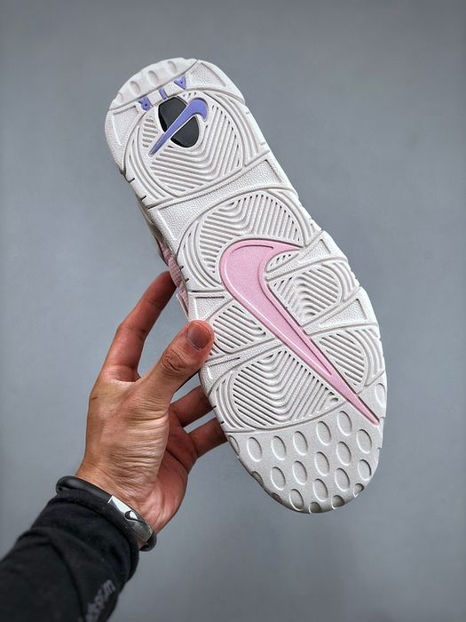 Нови дамски маратонки Nike Air More Uptempo '96 Thank You, Wilson