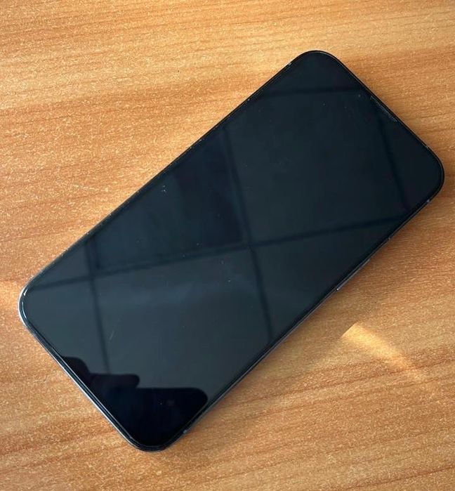 Продам iPhone 13 Pro