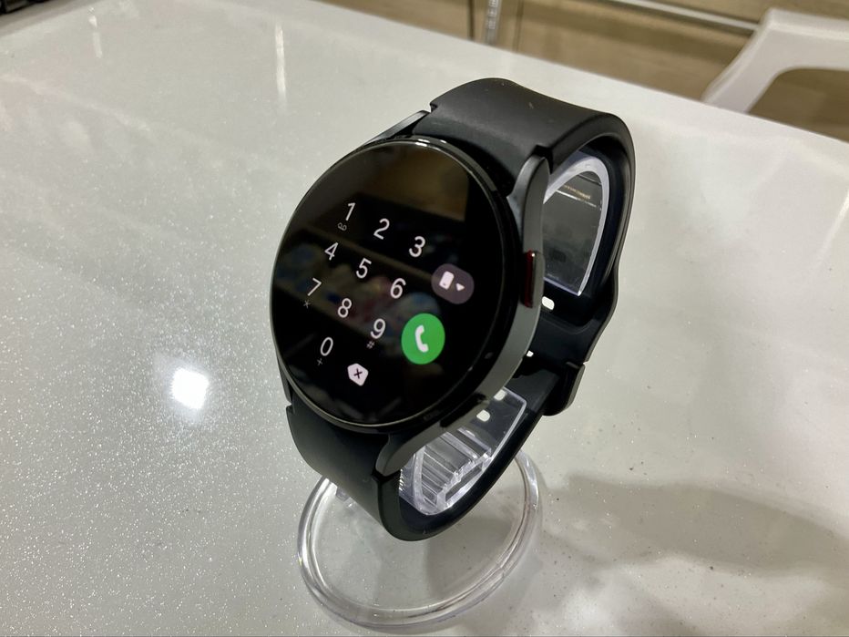 Samsung Galaxy Watch 4 LTE (E-Sim) 44-mm