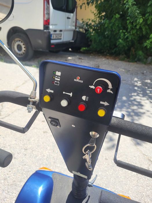 Електрически скутер За Възрастни Трудно подвижни хора Четириколка