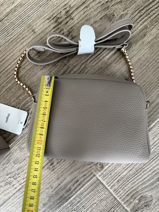 Дамски чанти H&М