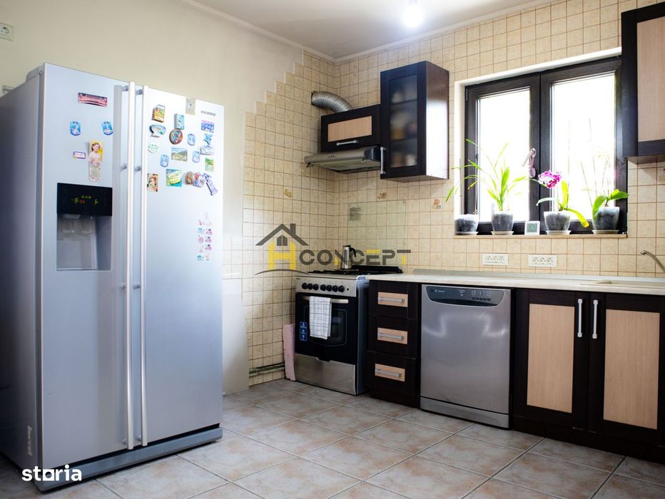 Ideal investitie Vila spatioasa pt doua familii 10 camere Clinceni