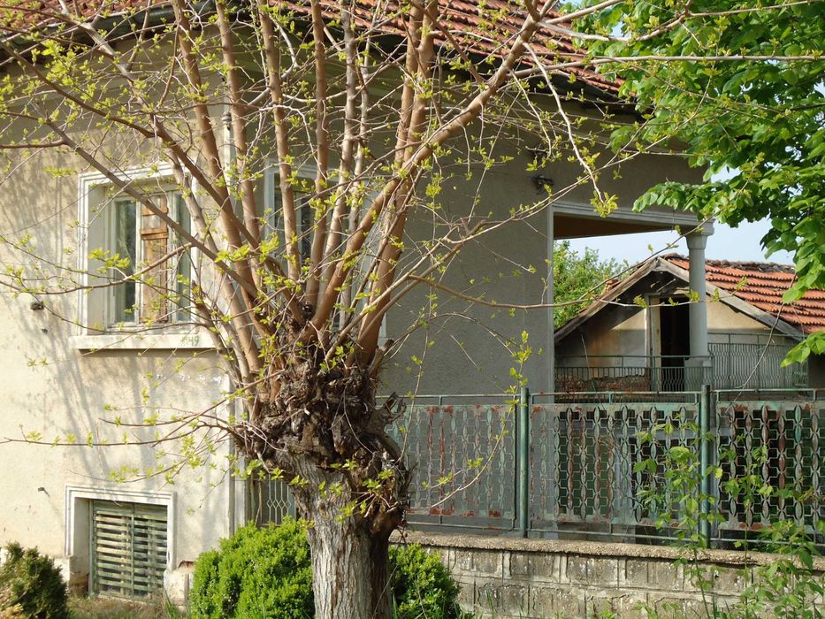 Продава се Къща в с. Буковец, Област Враца - 120 кв.м за 125 €/кв.м - Снимка #3