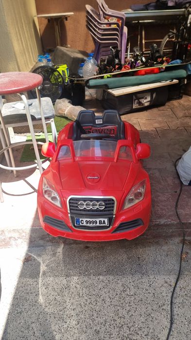 Електрическа кола Audi TT за деца