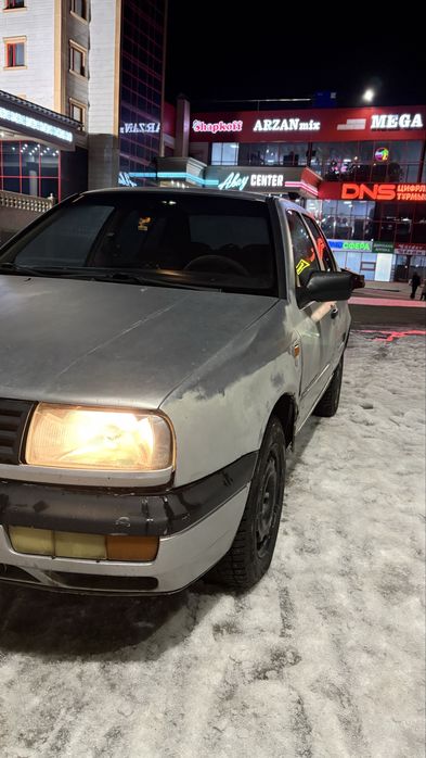 Volkswagen Vento 1.8