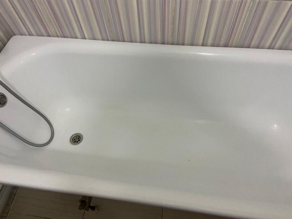 Продам ванну окриловый