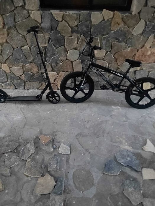 Vand bicicleta si trotineta