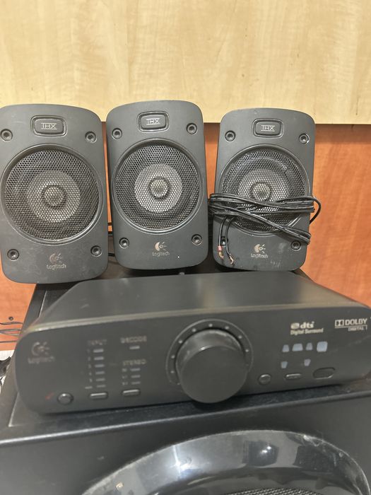 Sistem logitech 5+1