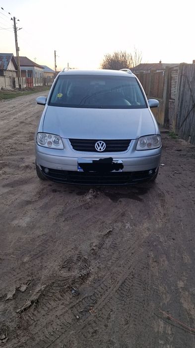 Vw touran 2.0 tdi 136 cp