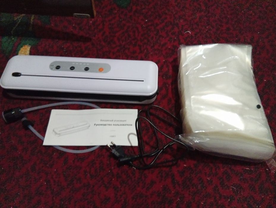 Вакууматор новый