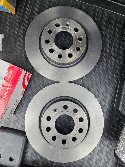 Set discuri si placute Brembo golf 5 plus