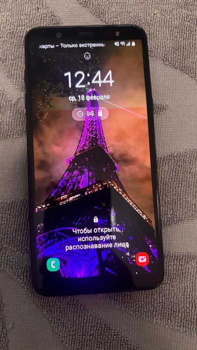 продам телефон Самсунг  J8