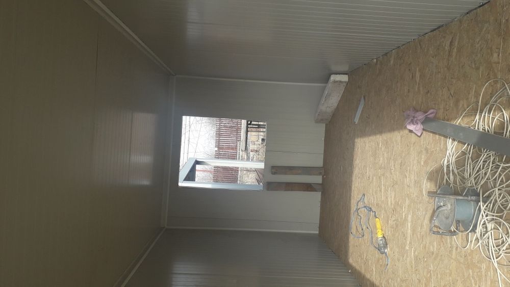 vand container birou