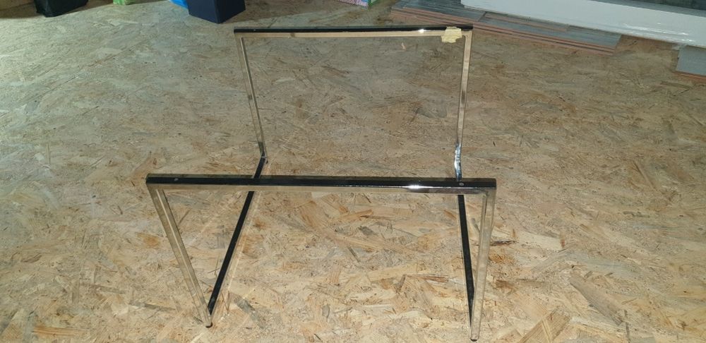 Bo Concept Masuta cafea 55x55 nuc inox Oglinda 60x60 nuc