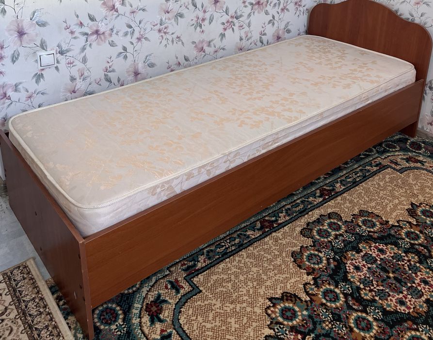 Продам кровать односпальная