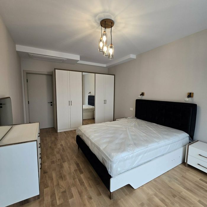 Тристаен дизайнерски обзаведен апартамент в Горна баня