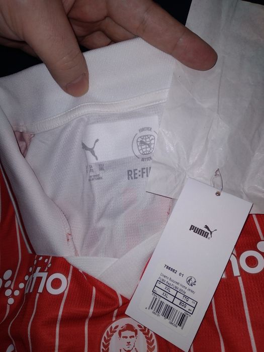 Vând tricou Dinamo, puma,original ,măsura xxl. Pentru oameni mari.