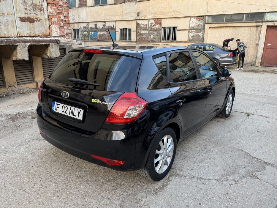KIA Ceed 2010 — imagine 9