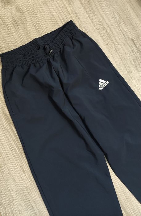 Adidas size S Мъжко спортно долнище