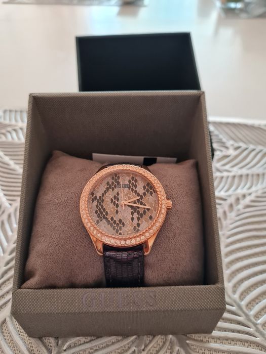 Дамски часовник GUESS