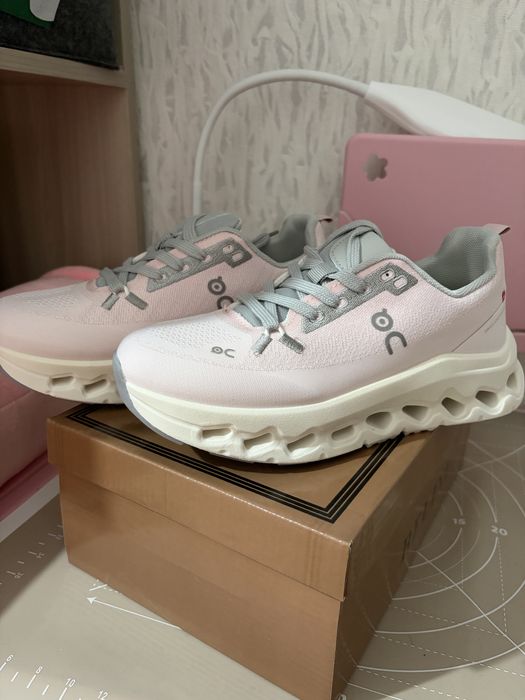 Женские кроссовки ON Cloud новые