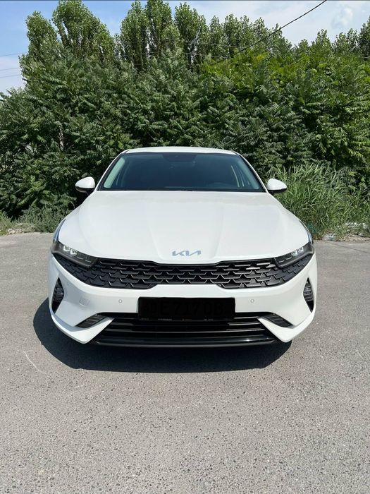 Kia K5  2.5 prestige
