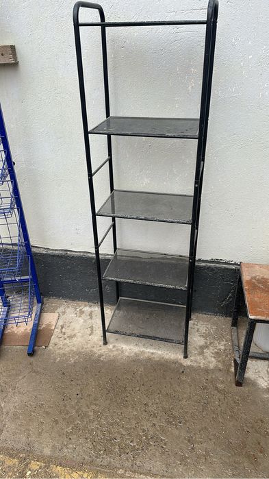 Продается полки в хорошем состоянии