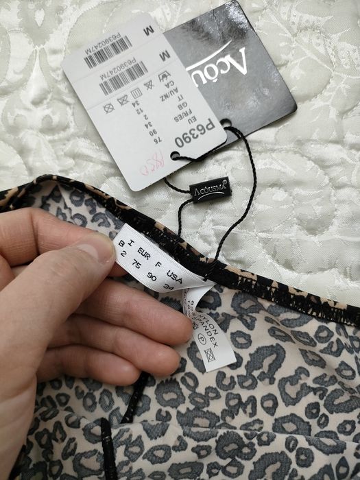 Продам белье, фирмы Лакосма