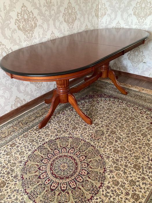 Продам стол производство Малайзия