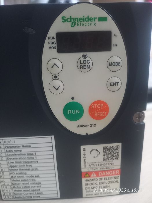 Продам преобразователь частоты Schneider