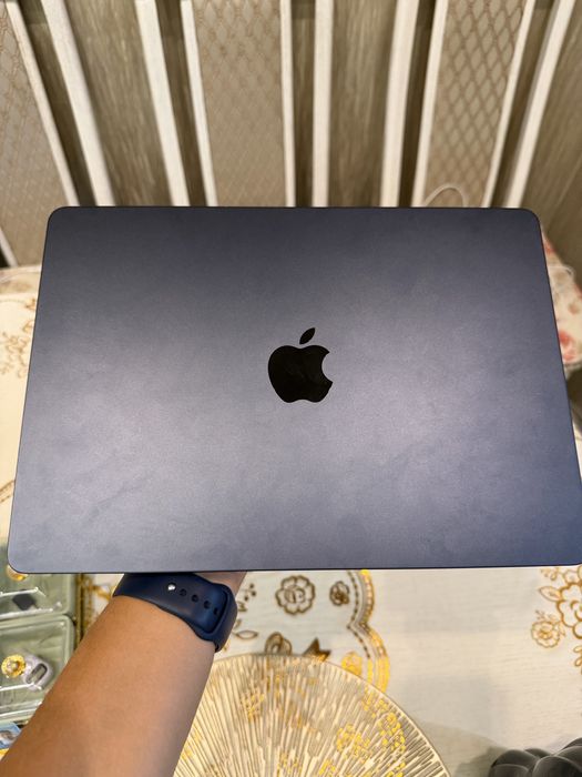 Apple MacBook Air M2 идеальный