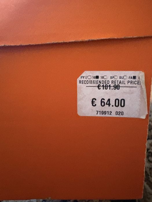 Nike маратонки – веднъж обувани, без следи от употреба