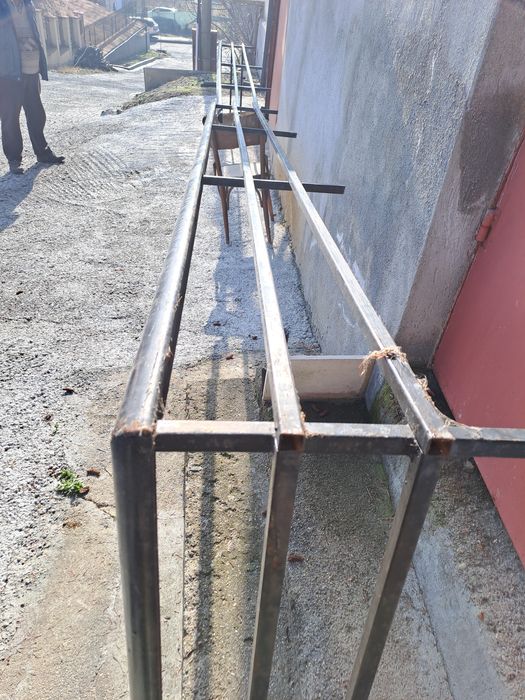 Продавам метален парапет за тераса