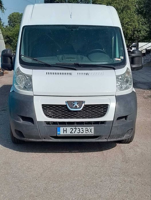 Продавам Микробус Peugeot Boxer Дълга база 3,5т 2.2 120кс. 2011г.